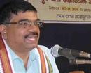 Udupi: Rajapura Saraswat Brahman Sangh Bantakal, distributes scholarship to community students